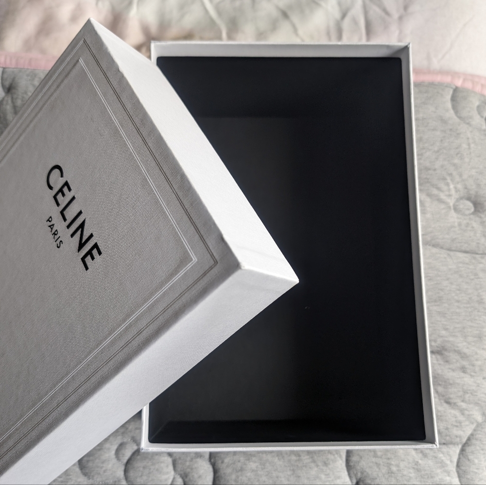 Celine Box - Picture 5 of 5